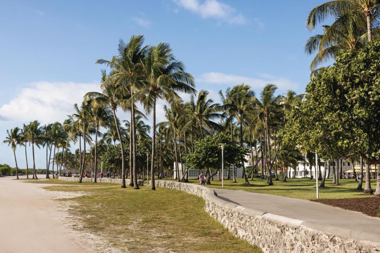 Mate Waldorf Towers Hotel Miami Beach