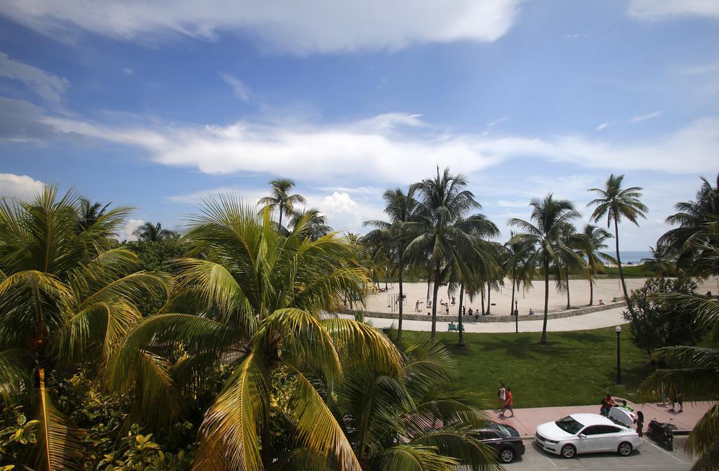 Hotel Mate Waldorf Towers Miami Beach